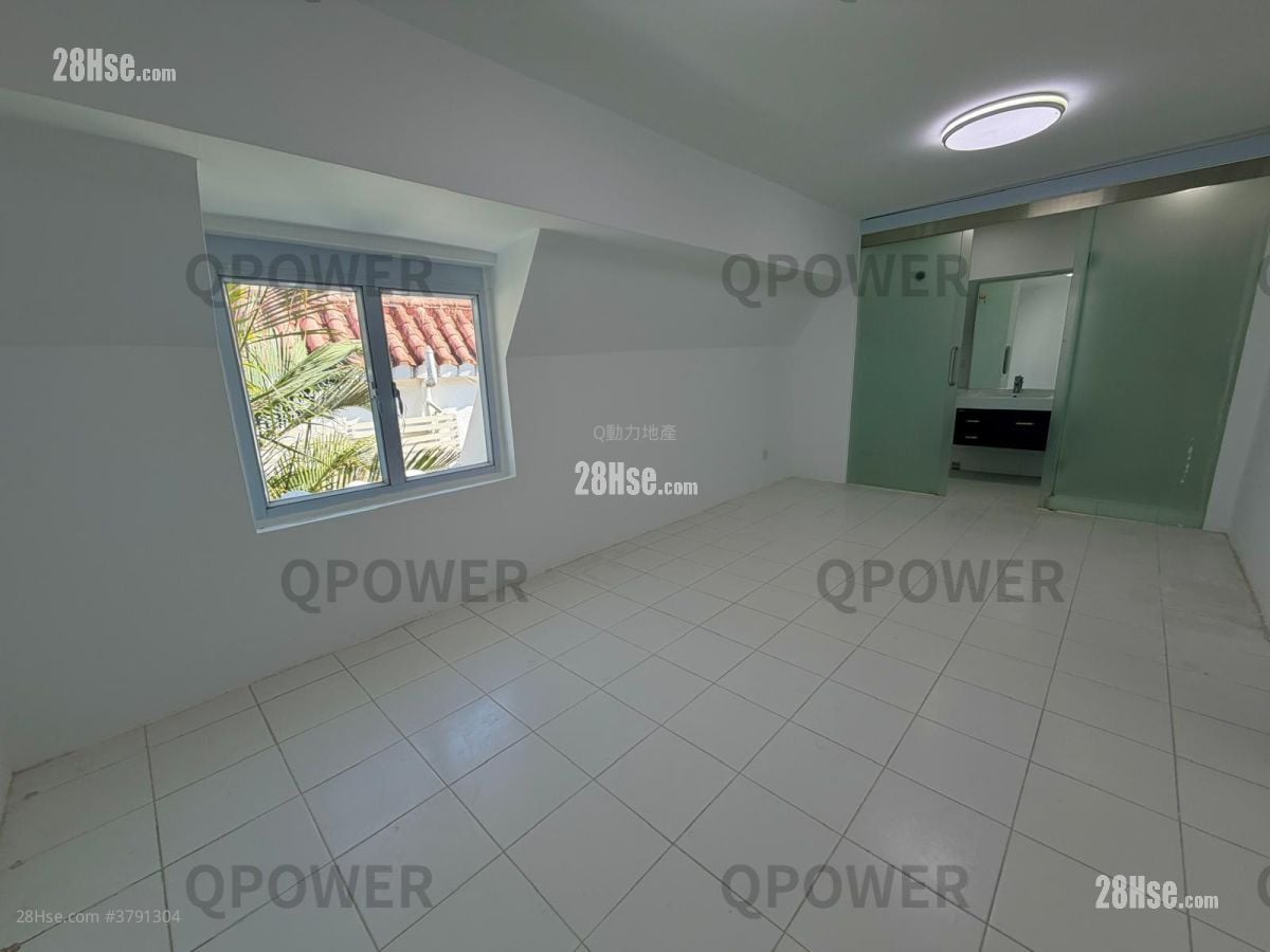 柏丽湾别墅 租盘 4 房 1,332 平方尺