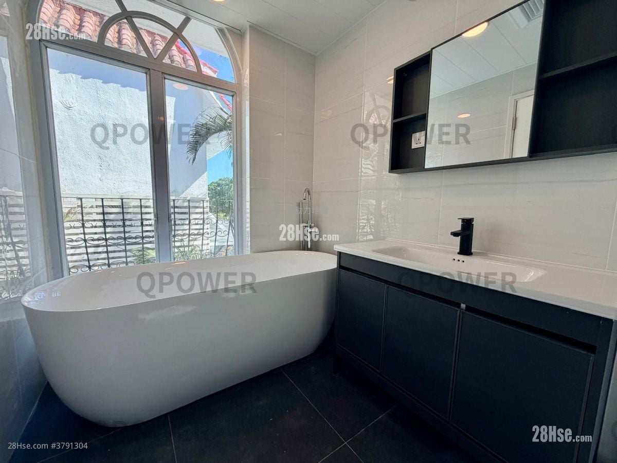 柏丽湾别墅 租盘 4 房 1,332 平方尺