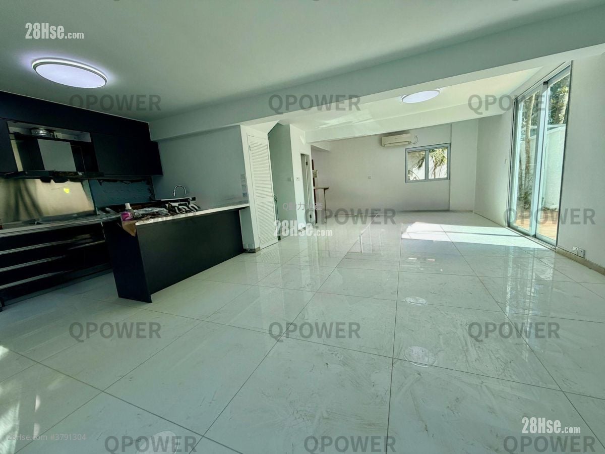 柏丽湾别墅 租盘 4 房 1,332 平方尺