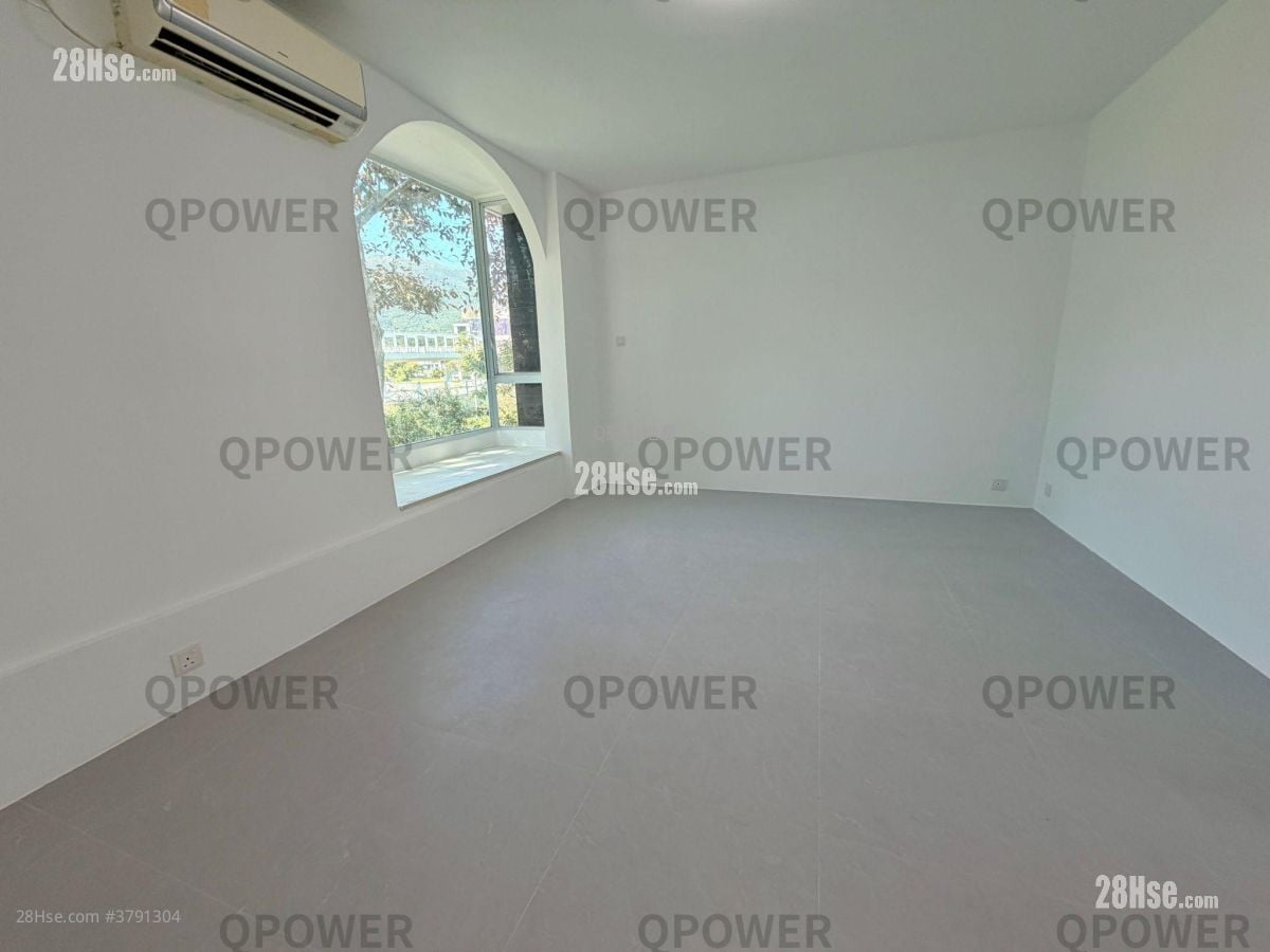 柏丽湾别墅 租盘 4 房 1,332 平方尺