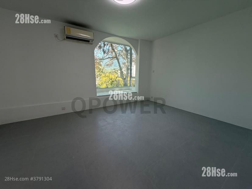 柏丽湾别墅 租盘 4 房 1,332 平方尺