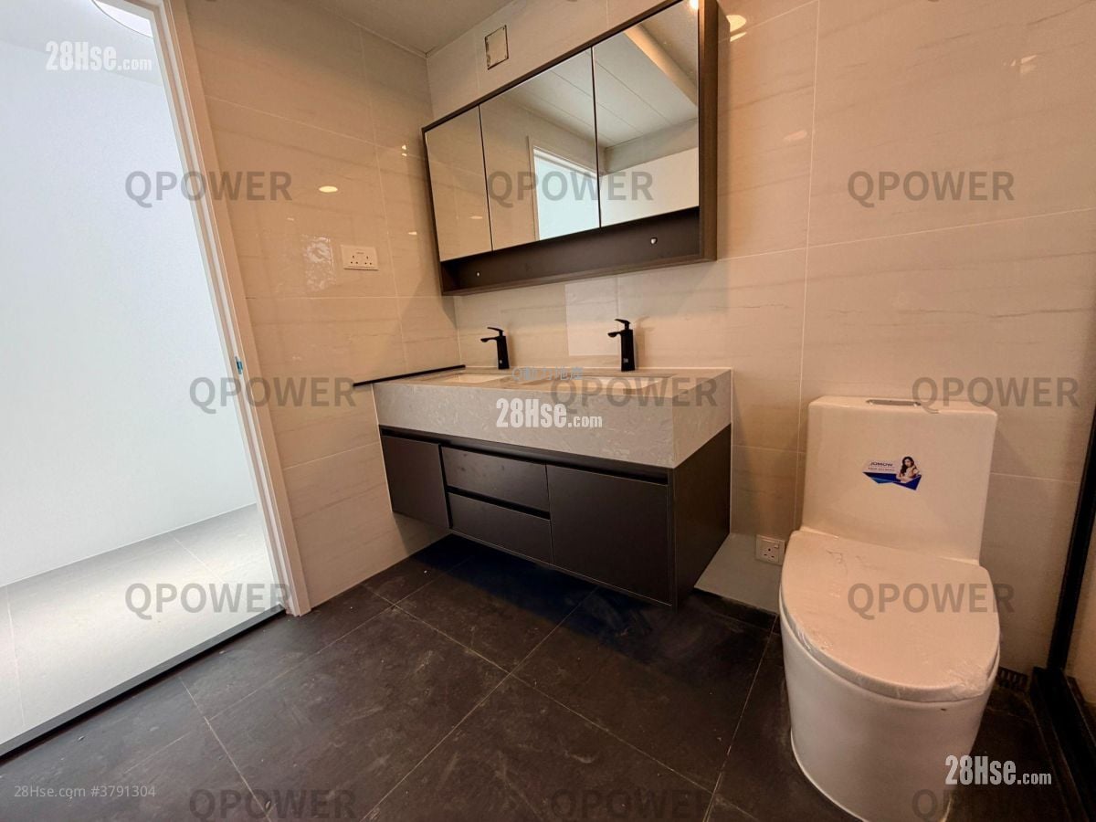 柏丽湾别墅 租盘 4 房 1,332 平方尺