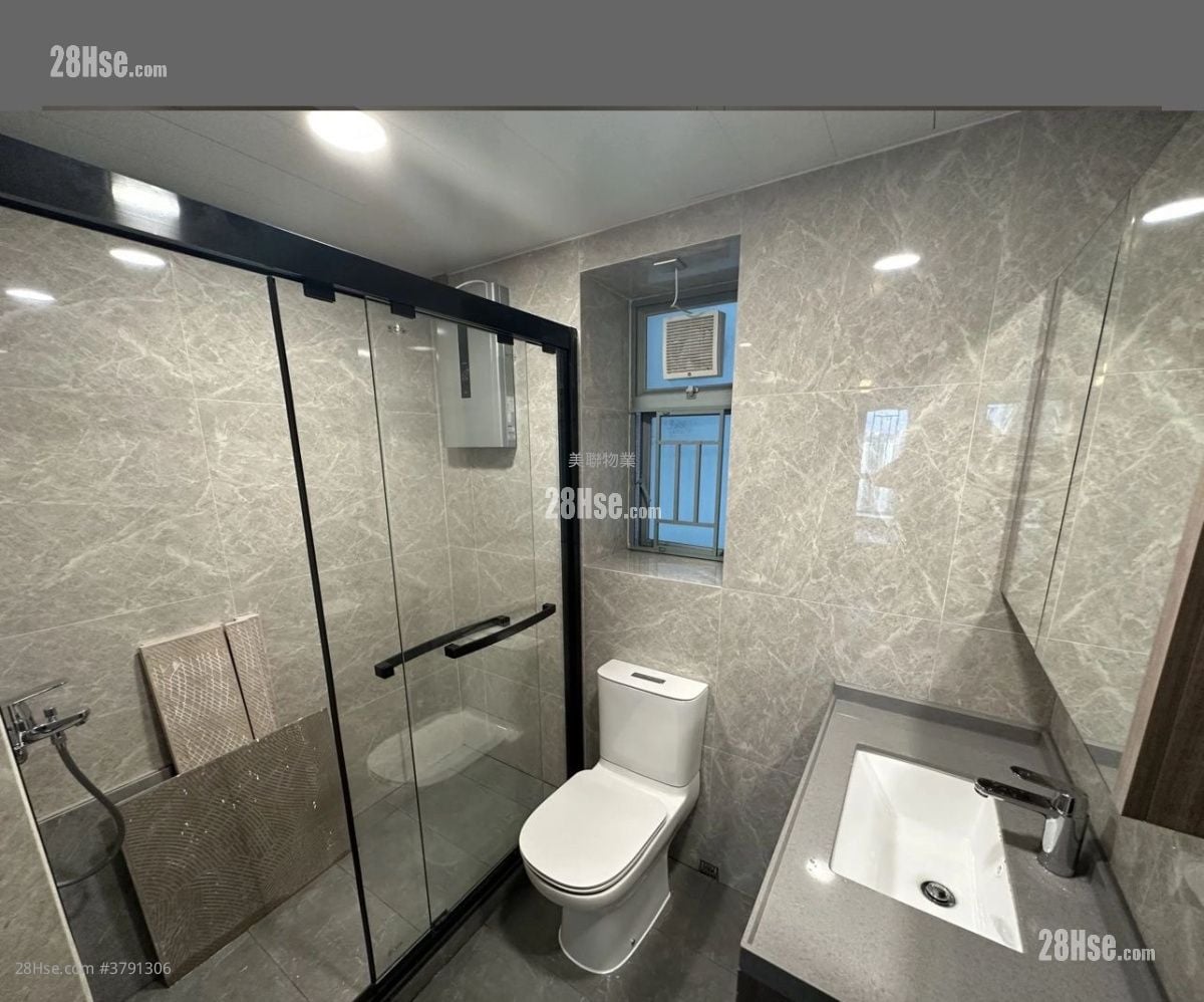 维景湾畔 售盘 2 房 511 平方尺