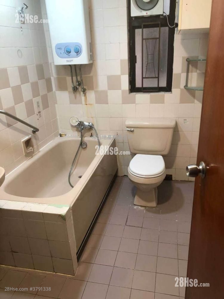 Hongway Garden Rental 2 Bedrooms , 1 Bathroom 437 ft²