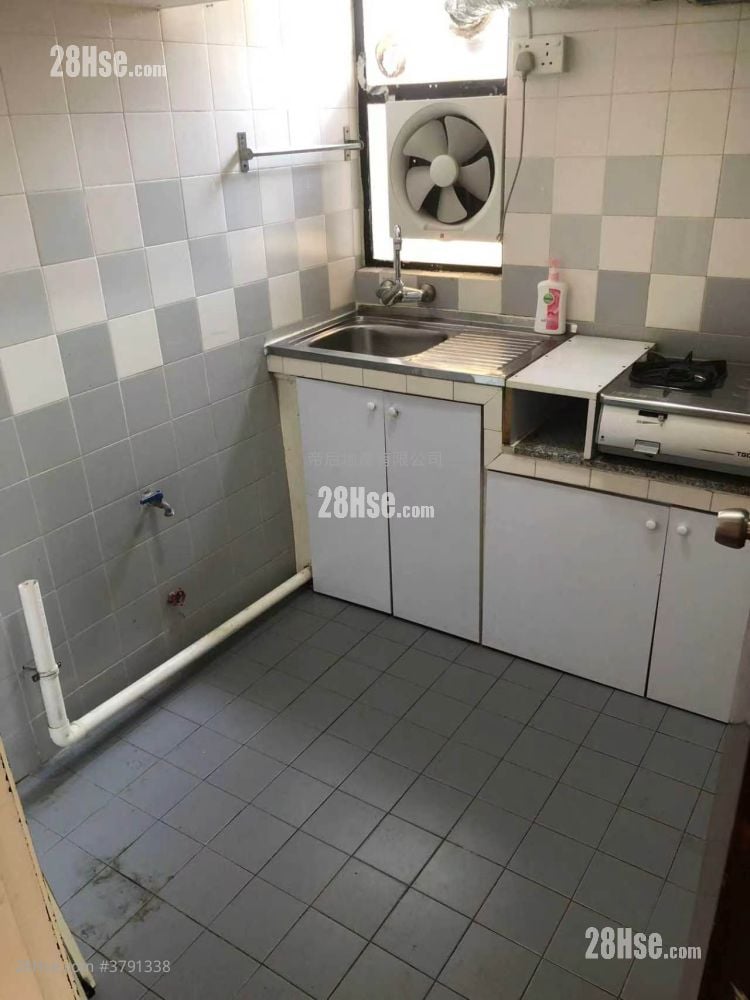 Hongway Garden Rental 2 Bedrooms , 1 Bathroom 437 ft²