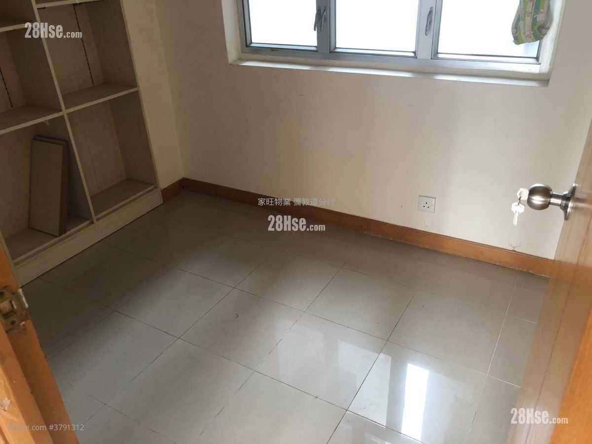 丽英大厦 售盘 3 房 , 1 浴室 662 平方尺