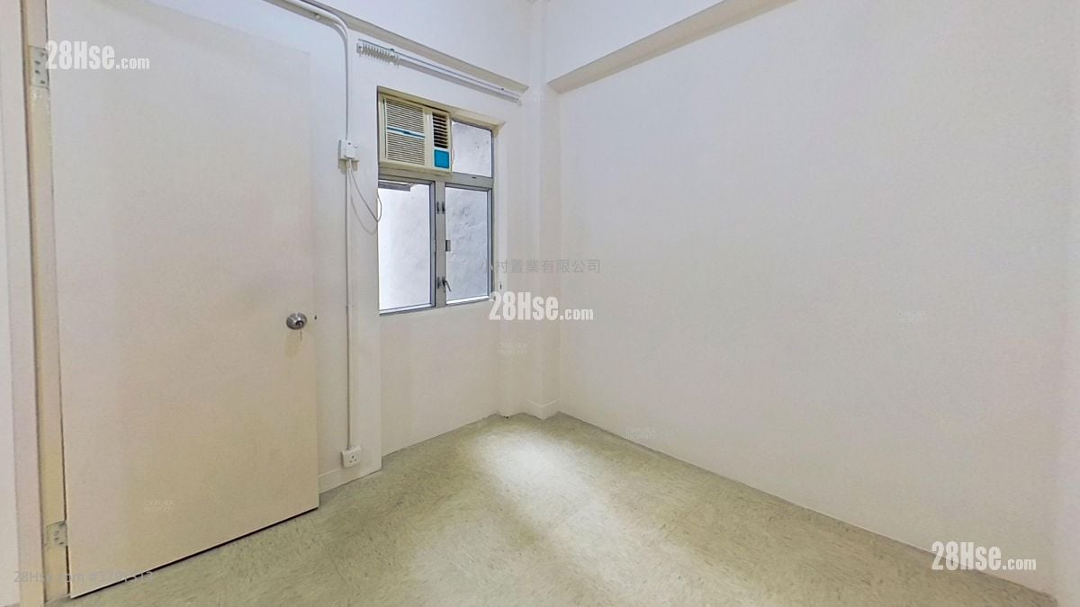 bedroom 2: 35-37 Yiu Wa Street Rental 2 Bedrooms , 1 Bathroom 450 ft²