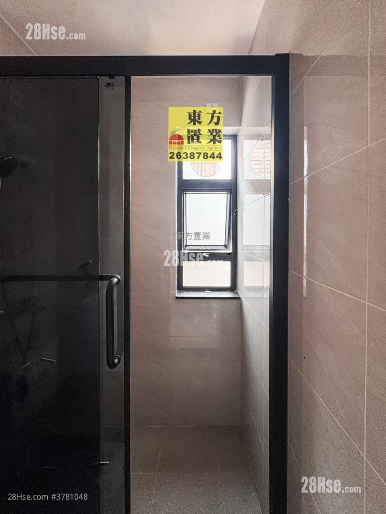 Village Sell 3 Bedrooms , 2 Bathrooms 700 ft²