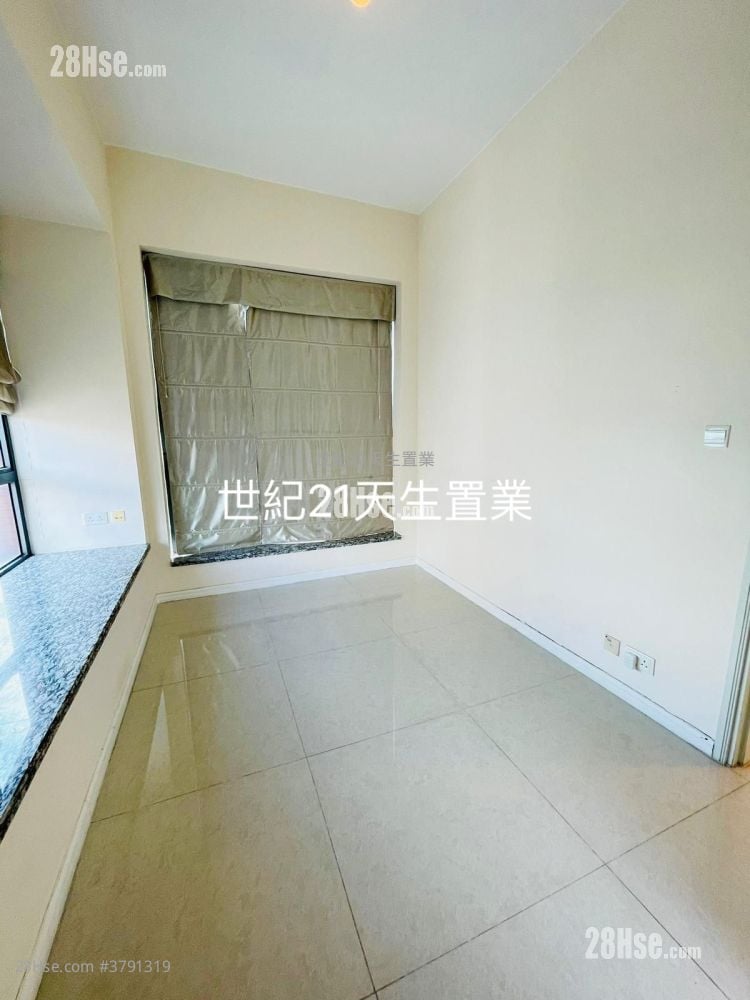 海誉 售盘 4 房 , 3 浴室 1,026 平方尺