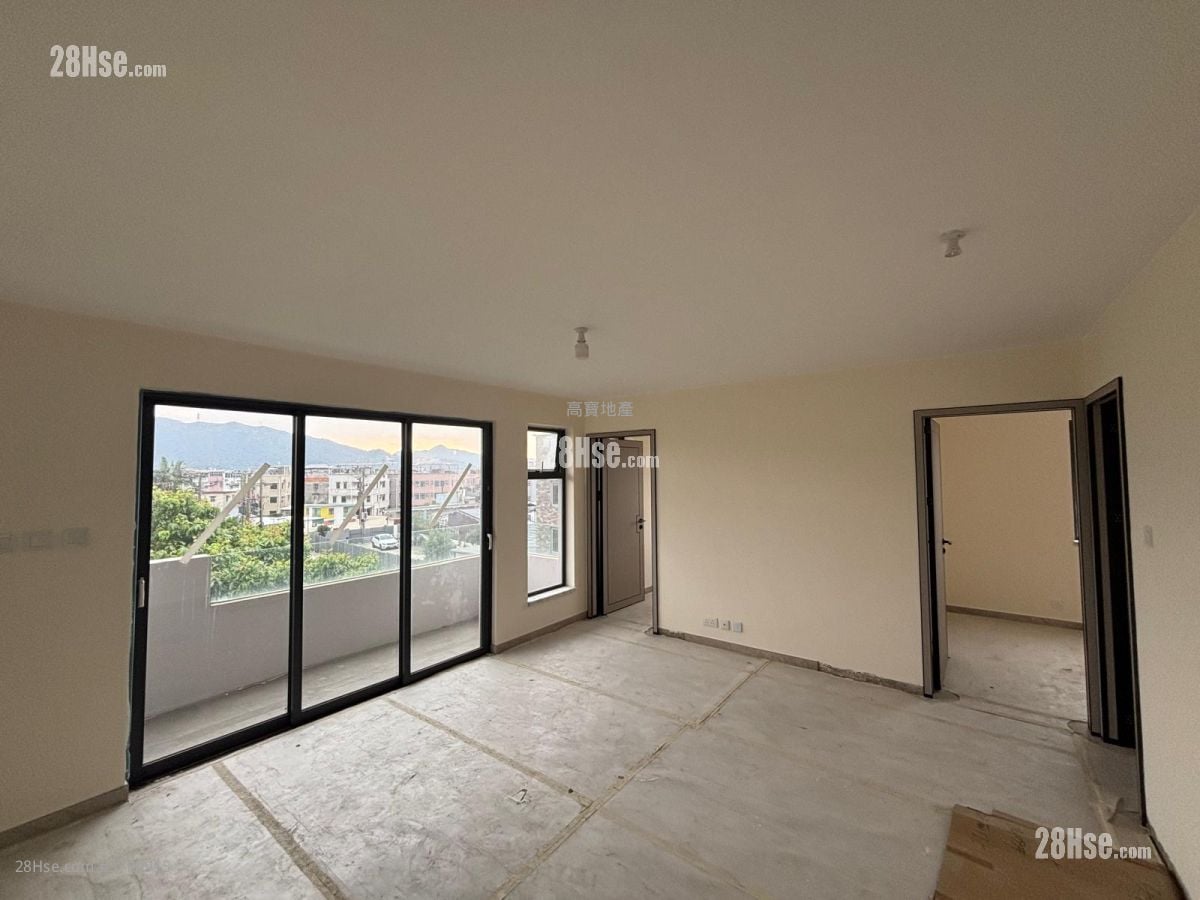 村屋 售盘 3 房 , 1 浴室 700 平方尺