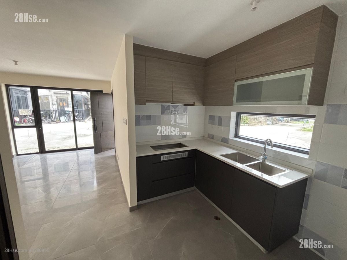 村屋 售盘 3 房 , 1 浴室 700 平方尺