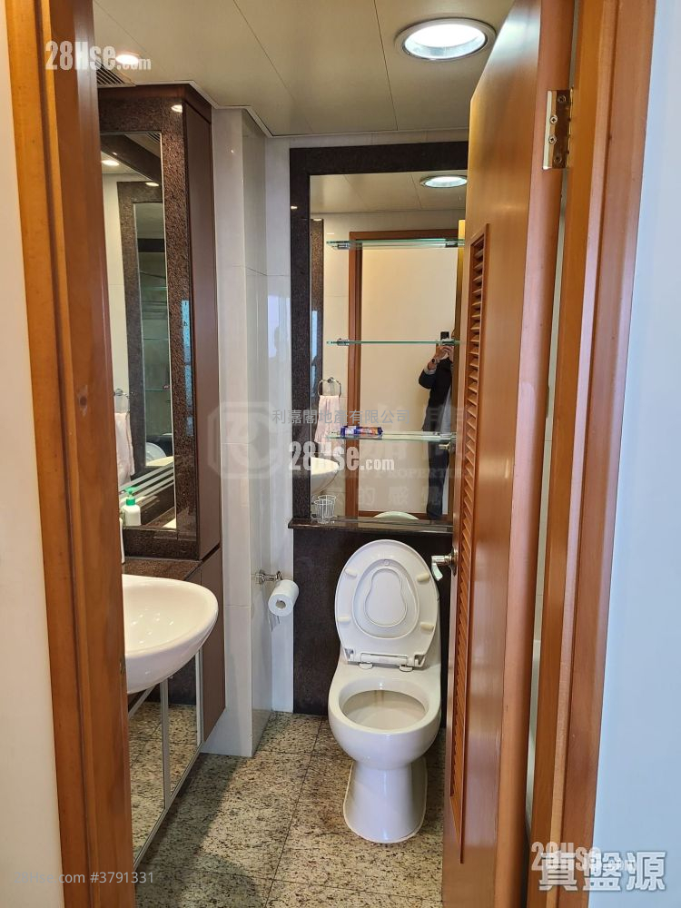 The Grandiose Sell 3 Bedrooms 621 ft²