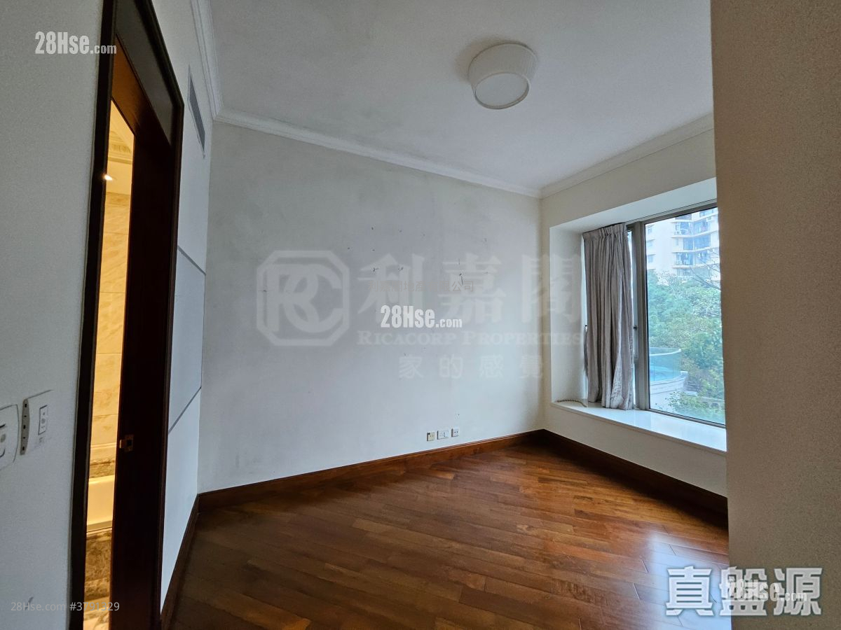 逸珑 售盘 4 房 1,686 平方尺