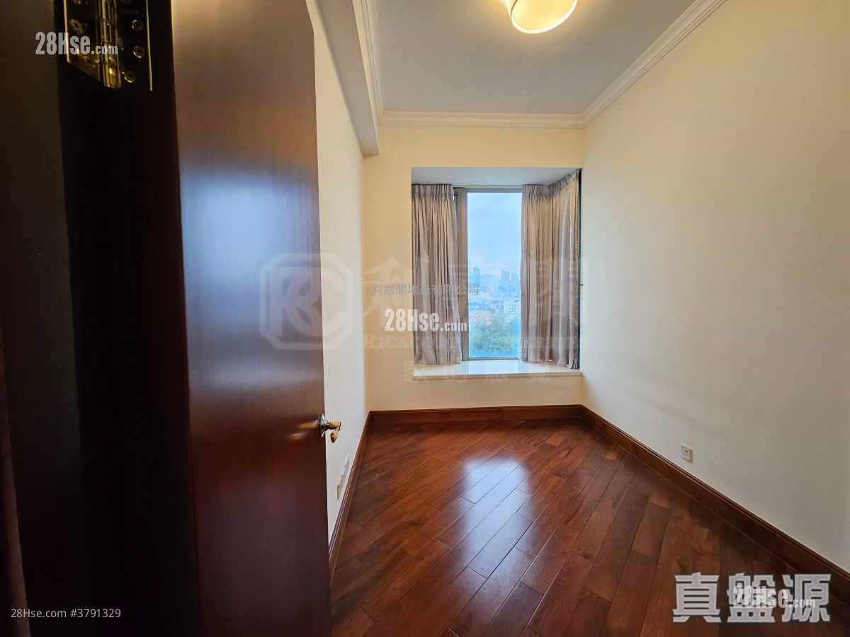 逸珑 售盘 4 房 1,686 平方尺