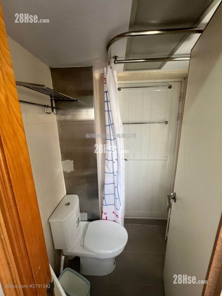 Lai Po Building Rental 2 Bedrooms , 1 Bathroom 262 ft²