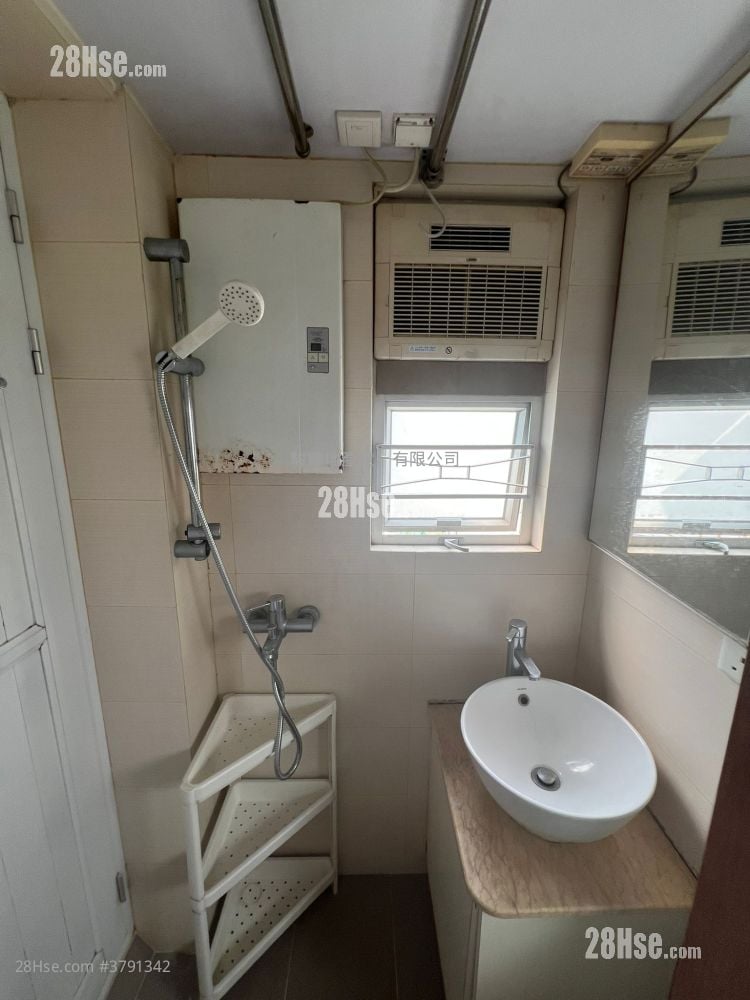 Lai Po Building Rental 2 Bedrooms , 1 Bathroom 262 ft²