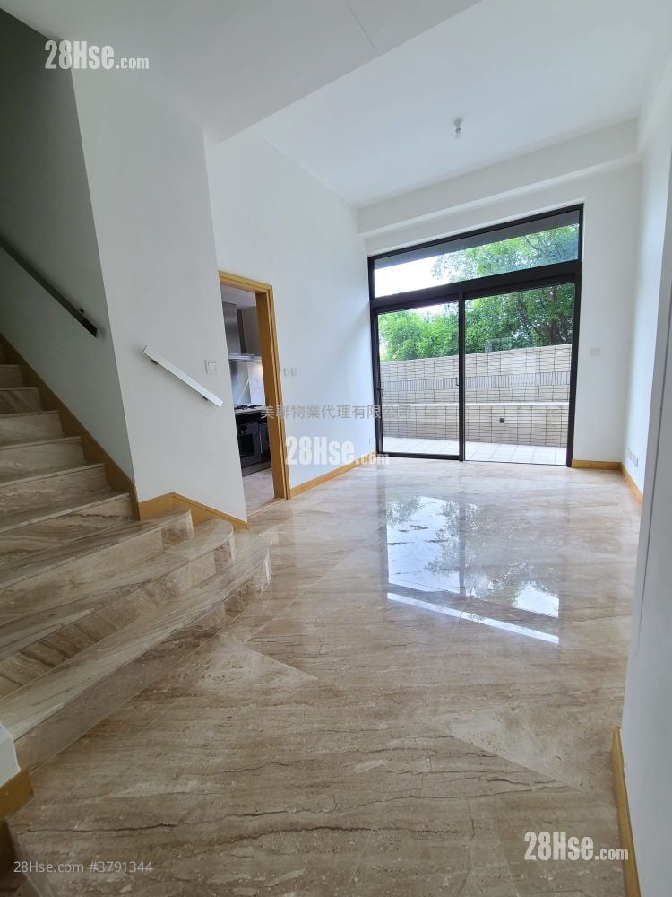 Manor Parc Sell 4 Bedrooms 1,992 ft²