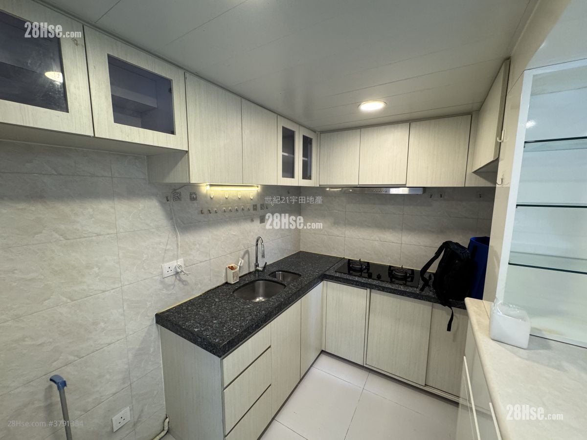 太湖花园 租盘 3 房 , 2 浴室 590 平方尺