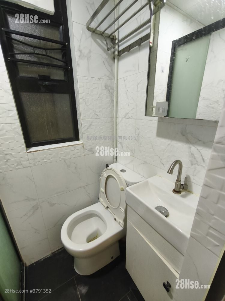 Sincere House Rental Studio , 1 Bathroom 120 ft²
