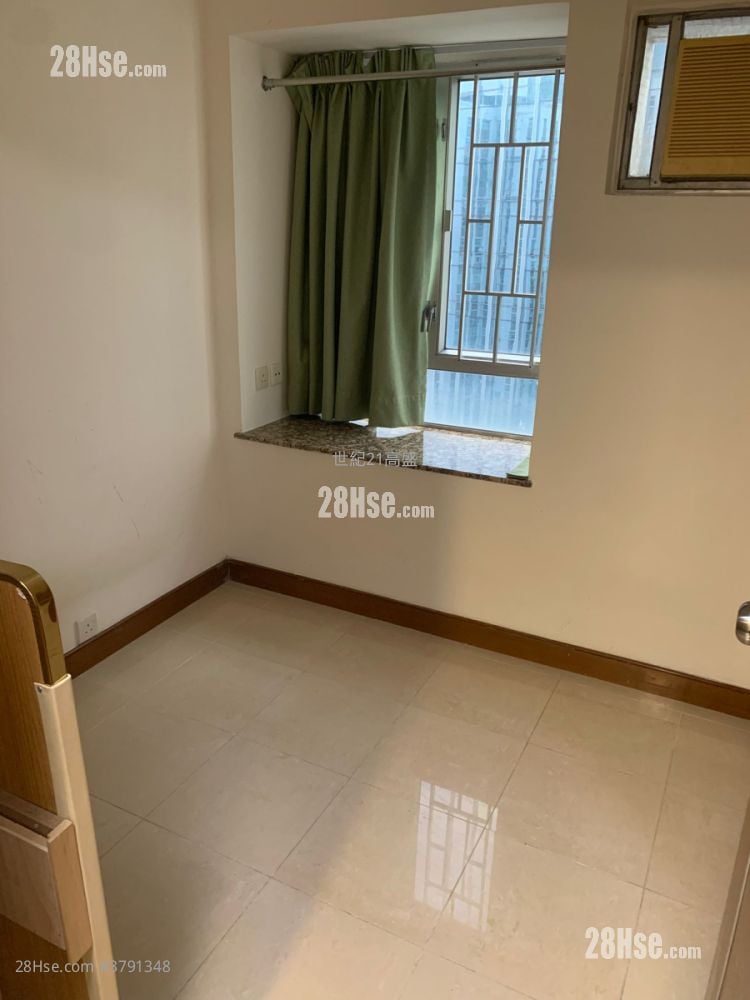 Westlands Court Rental 2 Bedrooms , 1 Bathroom 390 ft²