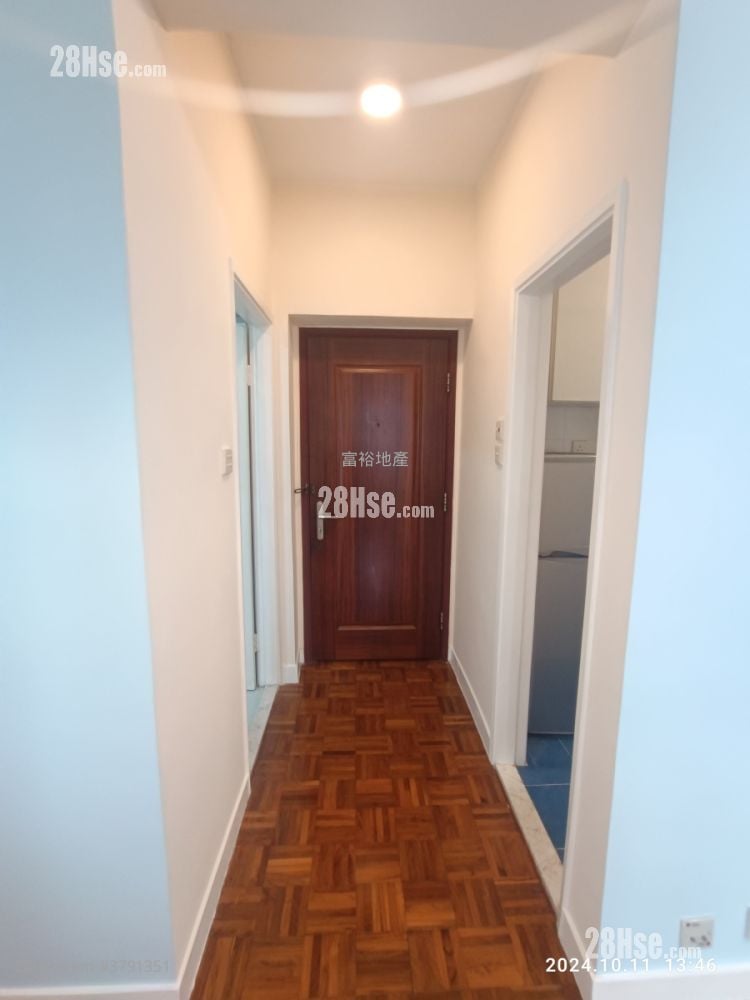 Po Thai Building Rental 2 Bedrooms , 1 Bathroom 357 ft²