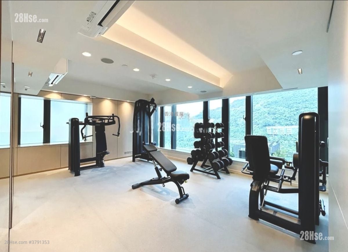 Victoria Coast Rental 2 Bedrooms , 2 Bathrooms 1,361 ft²