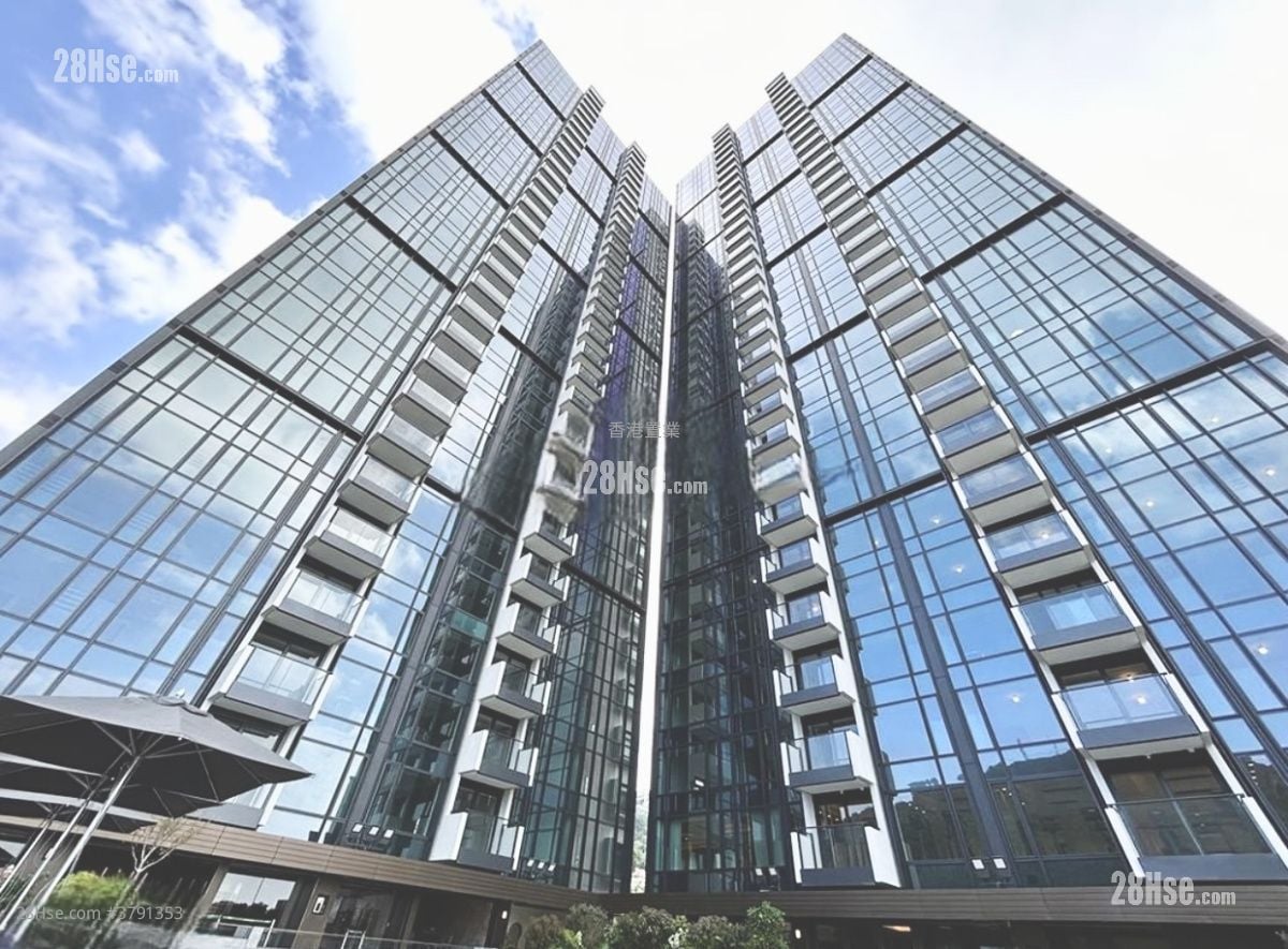 Victoria Coast Rental 2 Bedrooms , 2 Bathrooms 1,361 ft²