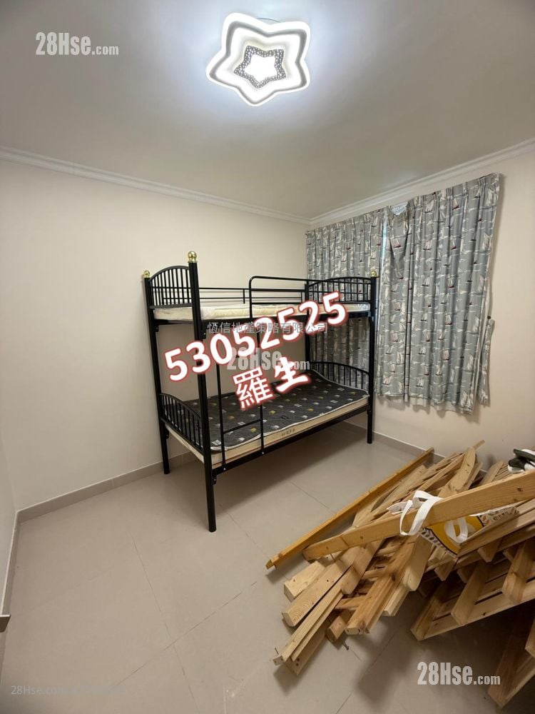 Village Sell 5+ Bedrooms , 4 Bathrooms 700 ft²