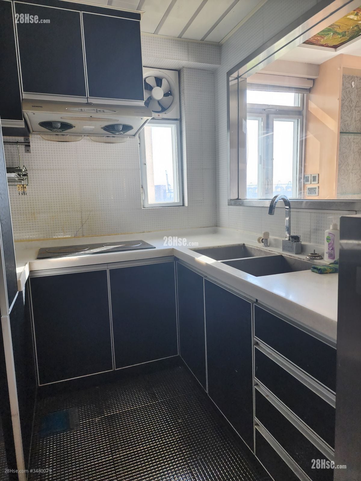 美孚新邨 售盘 827 平方尺