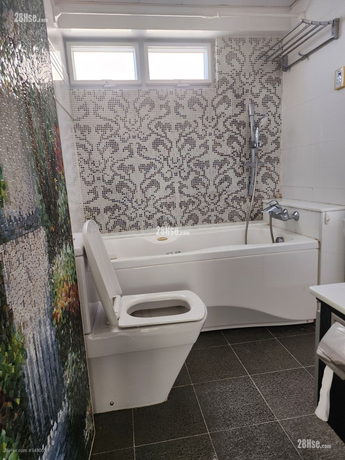 美孚新邨 售盘 827 平方尺