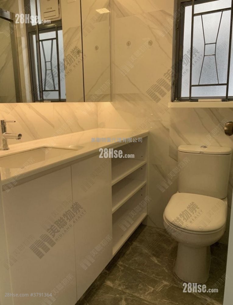 海悦豪园 售盘 3 房 672 平方尺