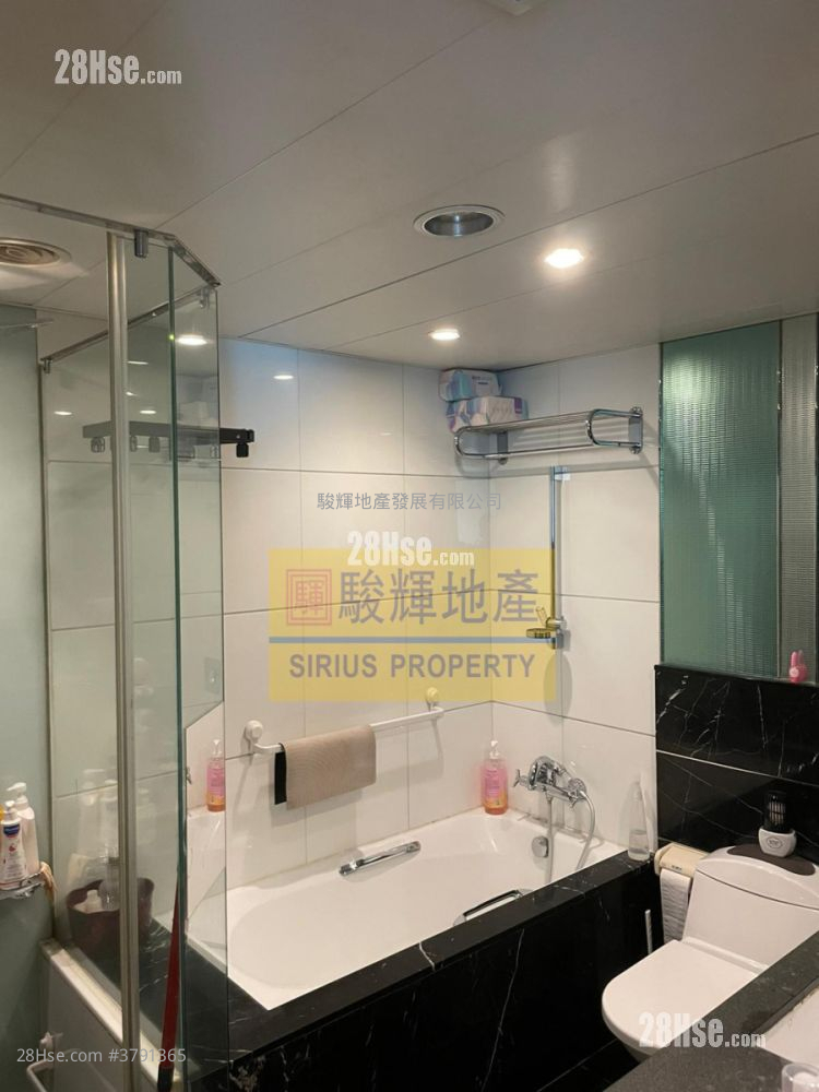 君临天下 售盘 3 房 , 2 浴室 1,049 平方尺