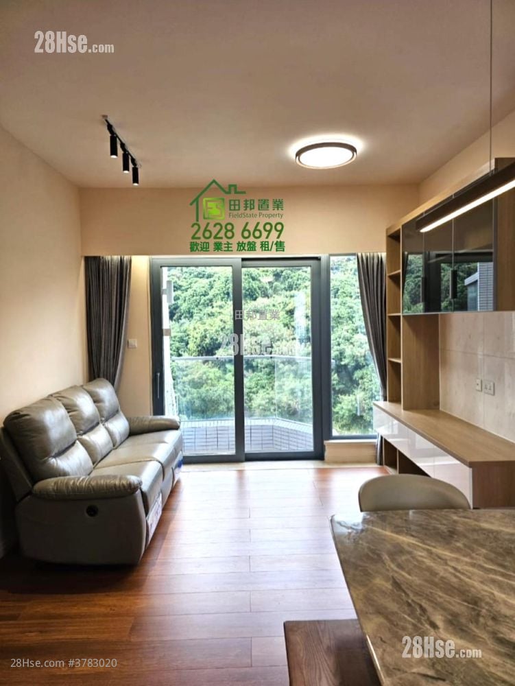 Primrose Hill Rental 4 Bedrooms , 2 Bathrooms 911 ft²