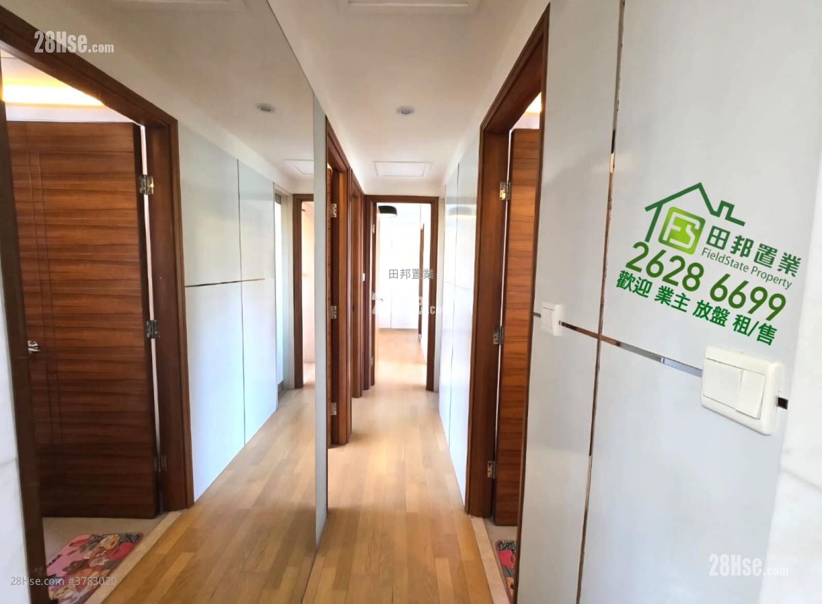 Primrose Hill Rental 4 Bedrooms , 2 Bathrooms 911 ft²