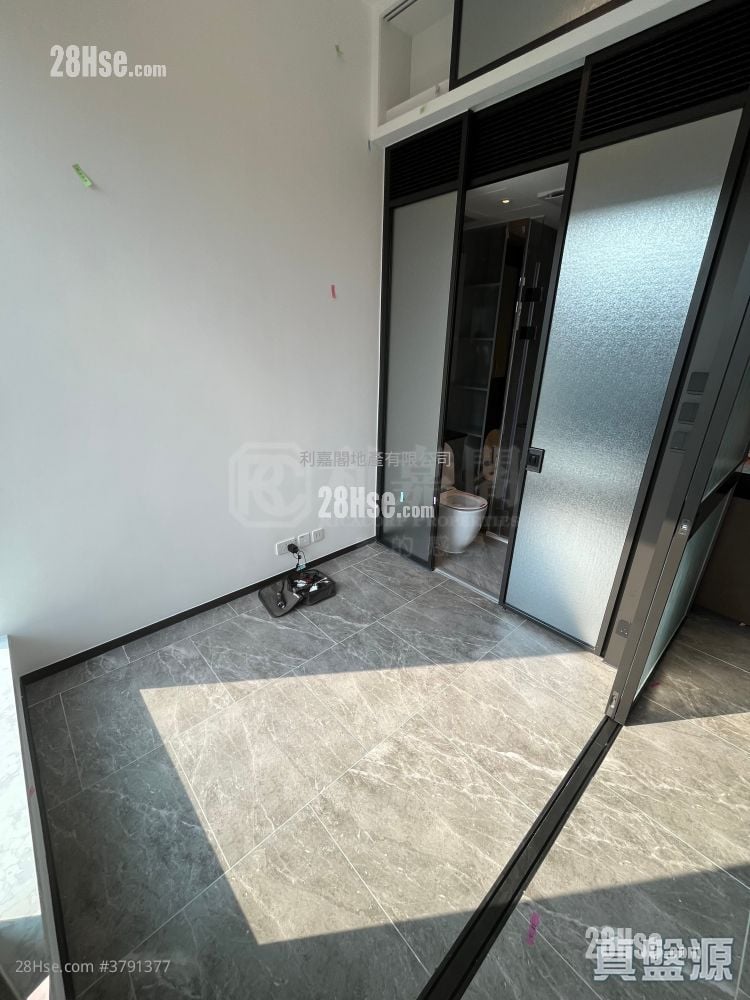 Belgravia Place Rental 1 Bedroom , 1 Bathroom 264 ft²