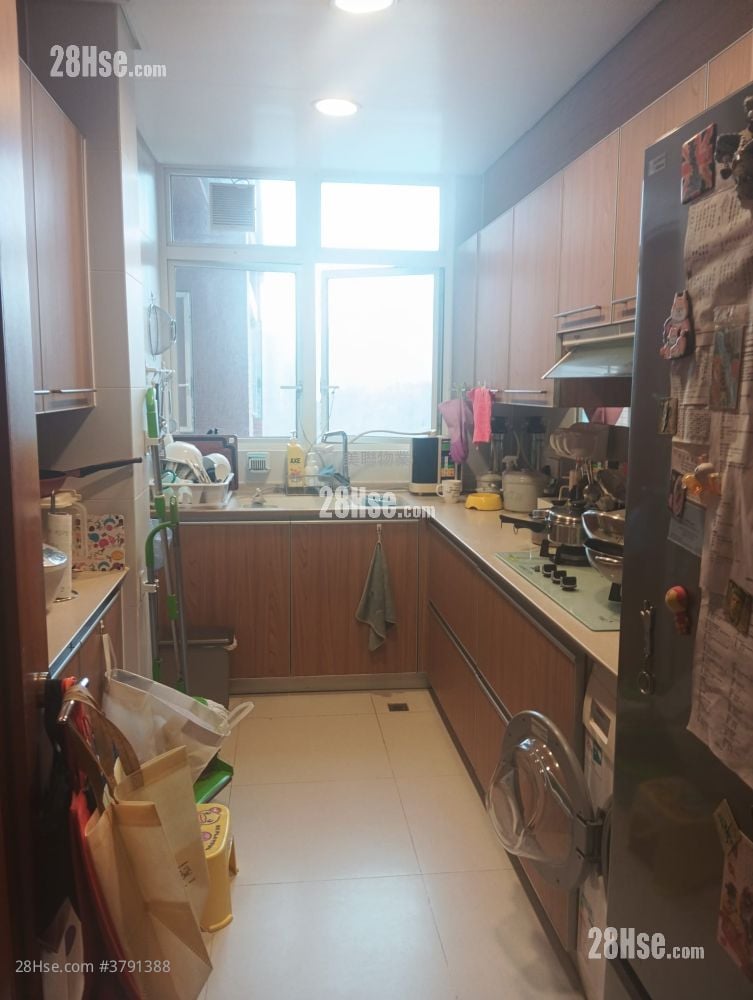 The Grandville Sell 4 Bedrooms , 3 Bathrooms 1,102 ft²