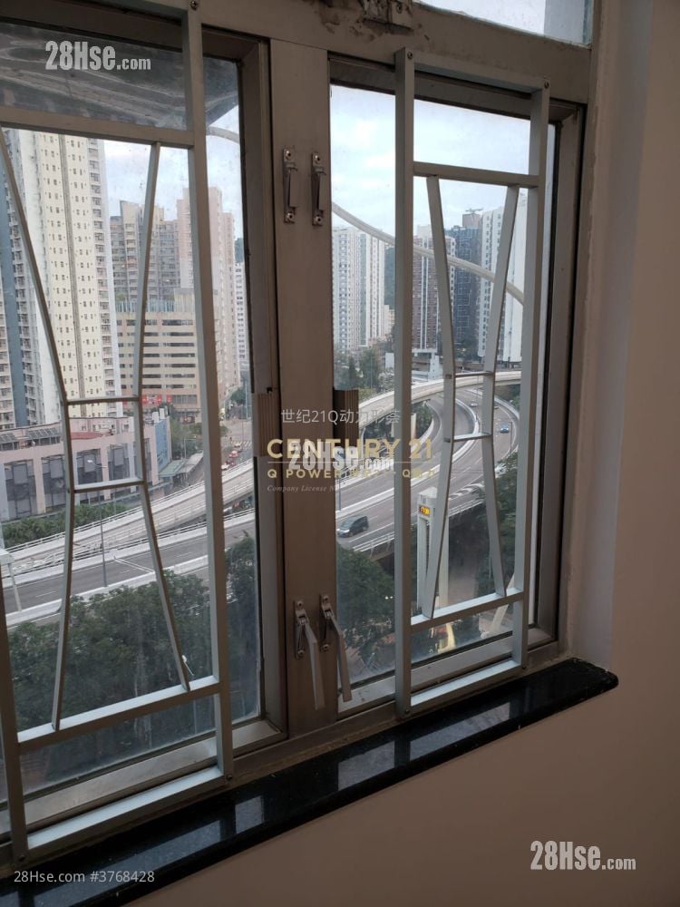 Metro Mansion Rental 2 Bedrooms , 1 Bathroom 341 ft²