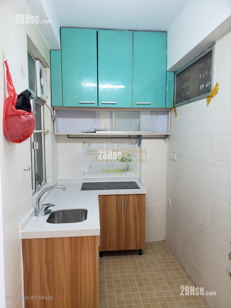 Metro Mansion Rental 2 Bedrooms , 1 Bathroom 341 ft²