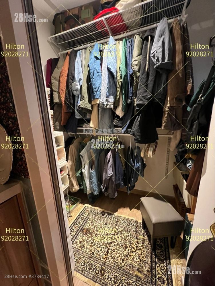 Fulland Court Sell 2 Bedrooms , 1 Bathroom 246 ft²