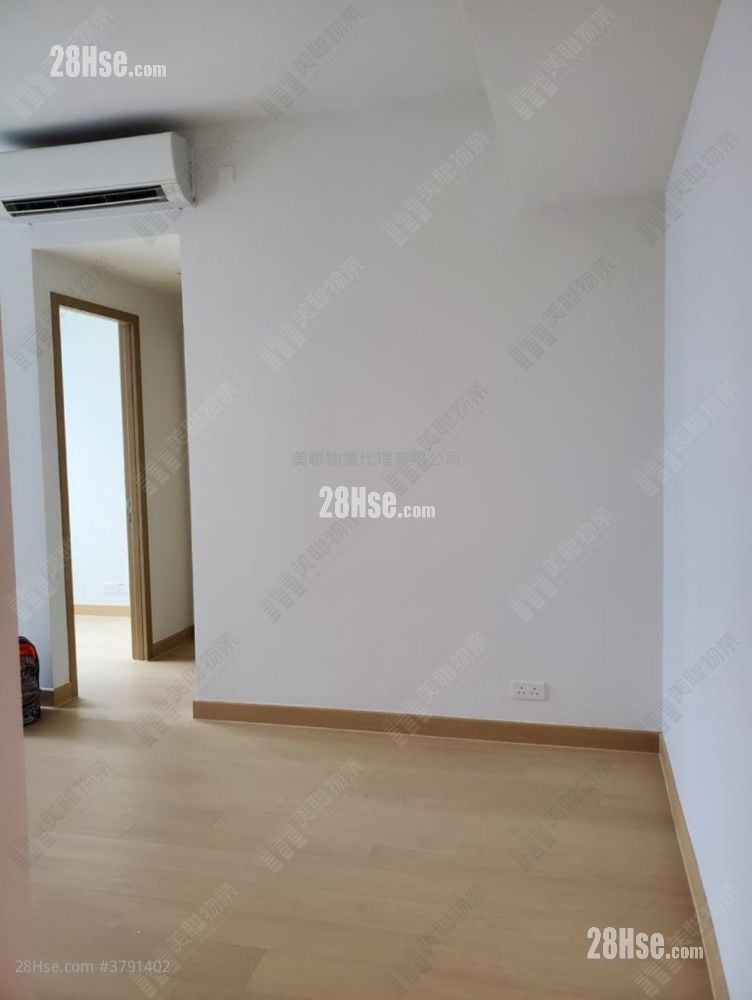 Malibu Sell 2 Bedrooms , 1 Bathroom 555 ft²