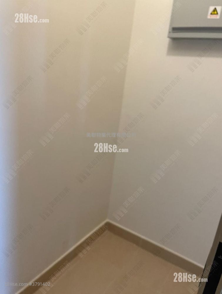 Malibu Sell 2 Bedrooms , 1 Bathroom 555 ft²