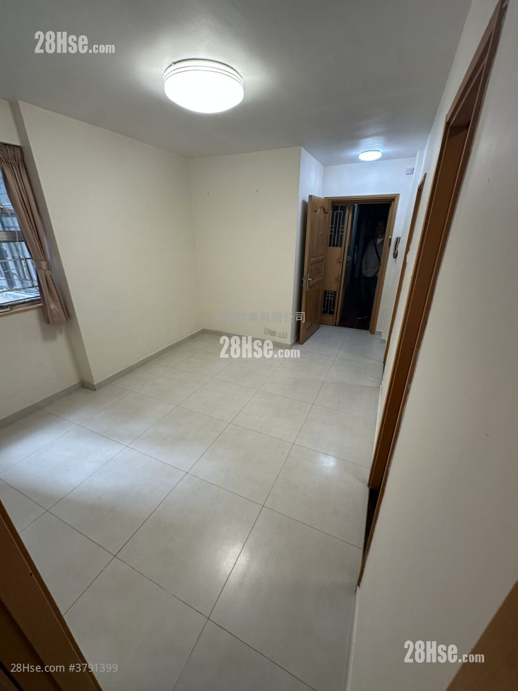 Wyler Garden Sell 2 Bedrooms , 1 Bathroom 336 ft²