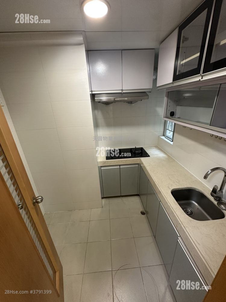 Wyler Garden Sell 2 Bedrooms , 1 Bathroom 336 ft²