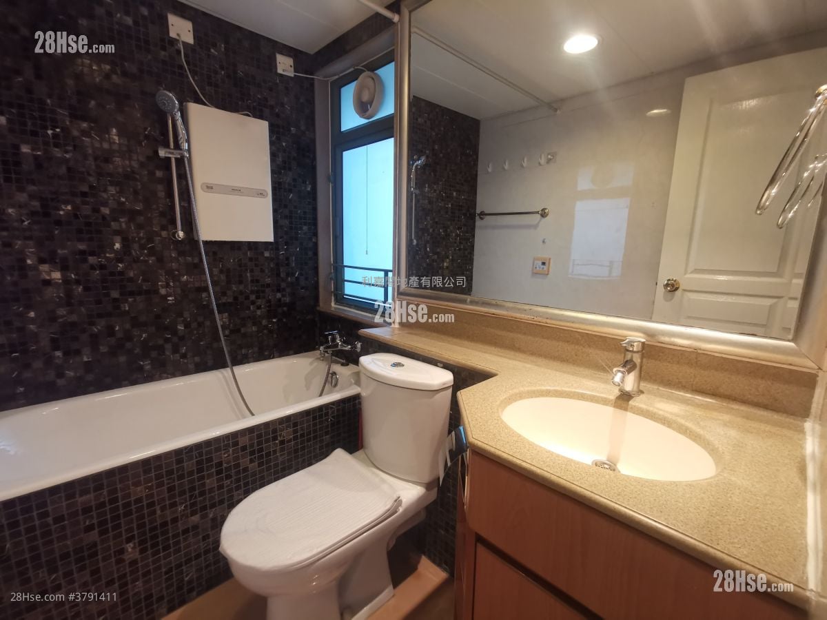 月海湾 租盘 396 平方尺