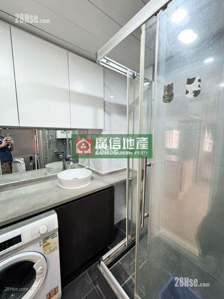 鸿威大厦 售盘 2 房 , 1 浴室 306 平方尺