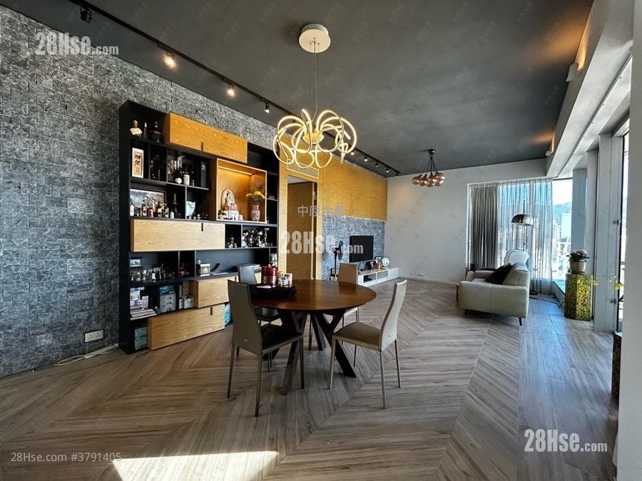 Forfar Sell 4 Bedrooms , 2 Bathrooms 1,755 ft²