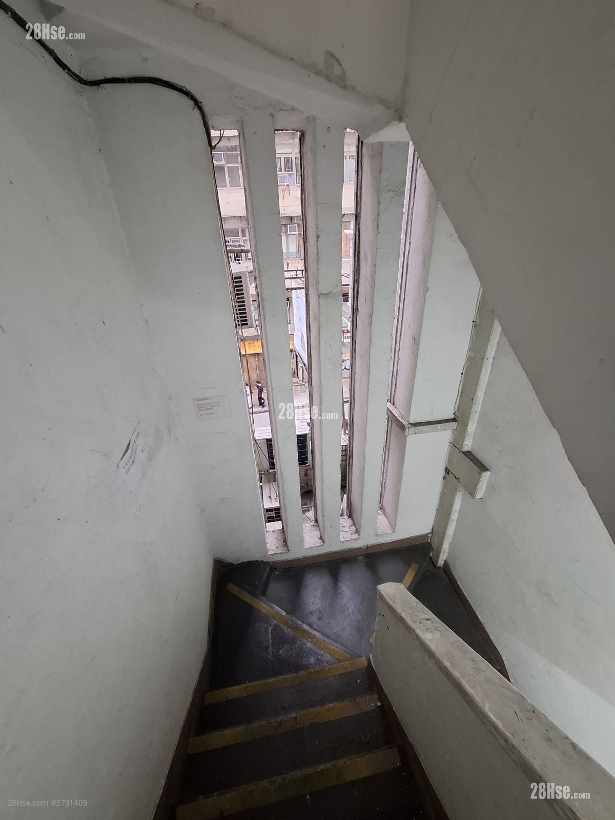 唐楼 售盘 3,800 平方尺