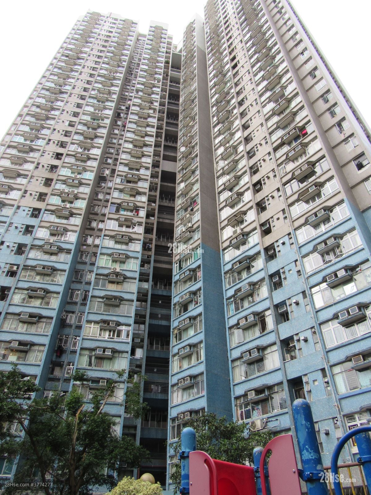 华贵邨 售盘 2 房 385 平方尺