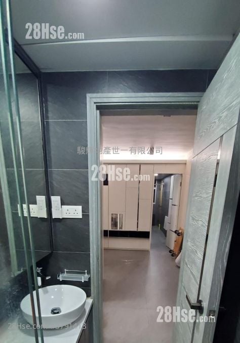 Kwong Shing Building Rental 2 Bedrooms , 1 Bathroom 375 ft²