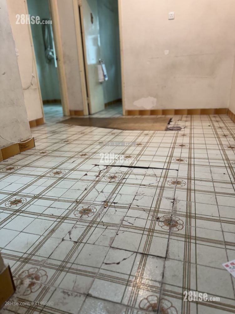 万康大厦 售盘 2 房 , 1 浴室 373 平方尺